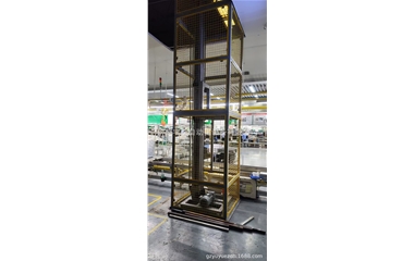 单柱式垂直输送机